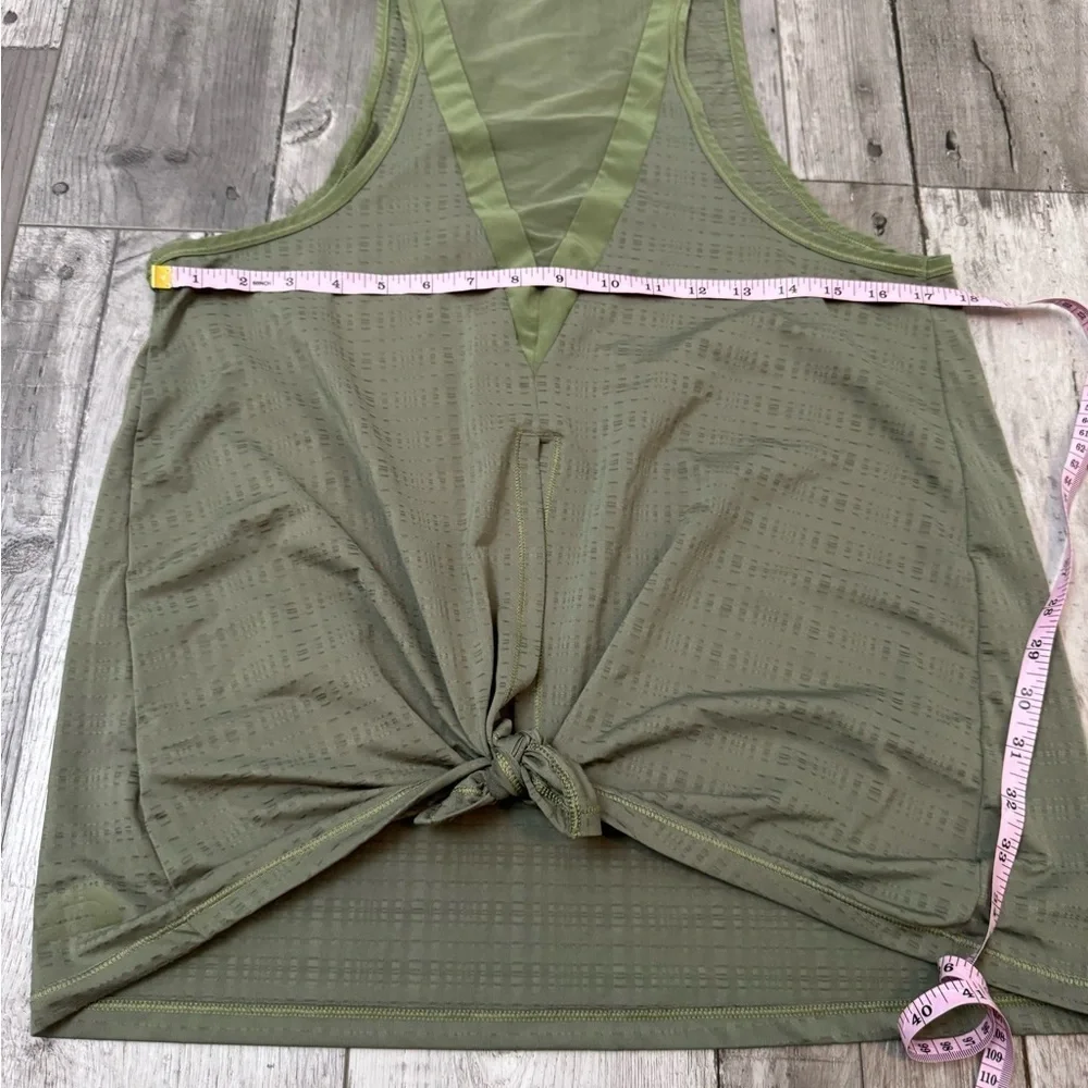 The North Face Women’s Four Leaf Clover Green Dayology Tank Tie Back Medium - Picture 4 of 6
